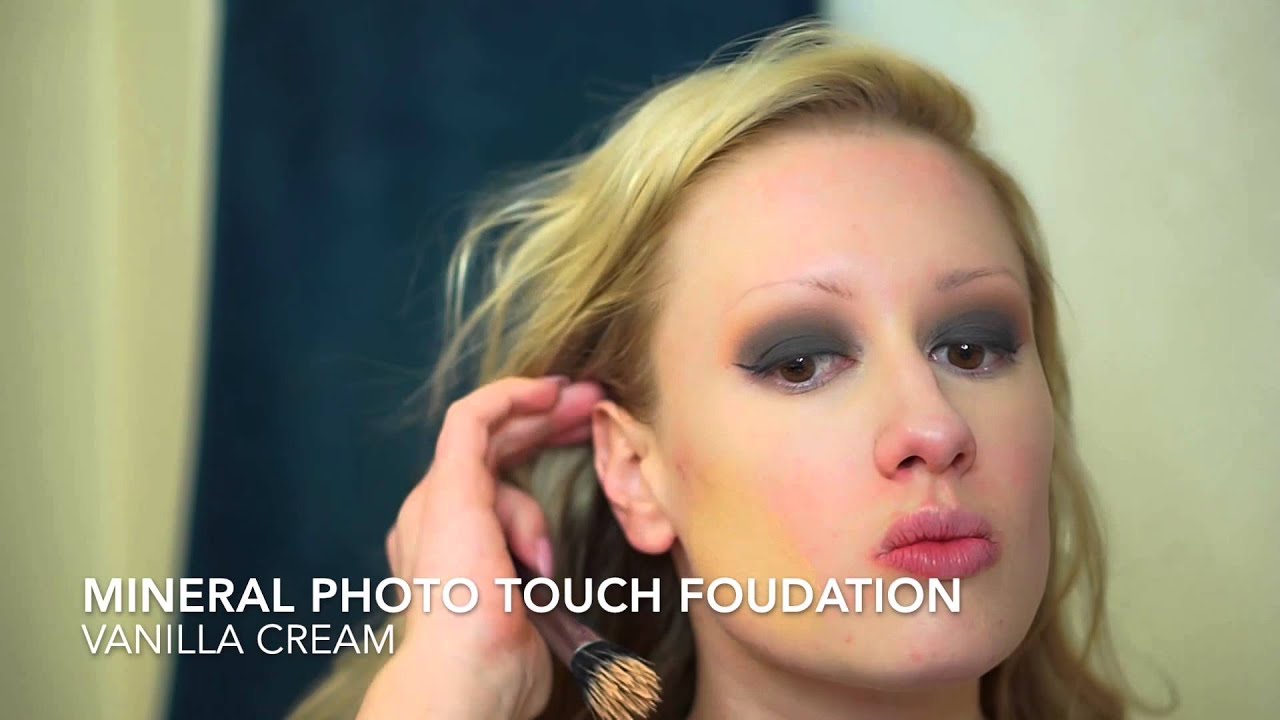 A signature smokey eye look I  Pink Dust Cosmetics