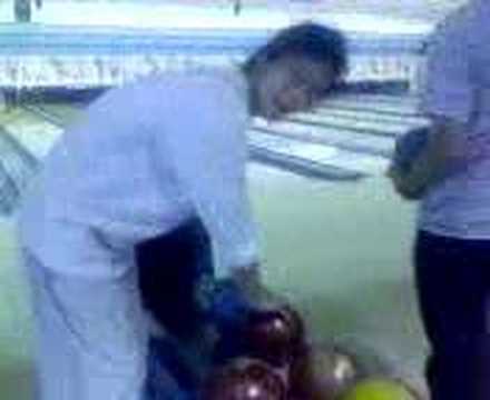Teddy bowling