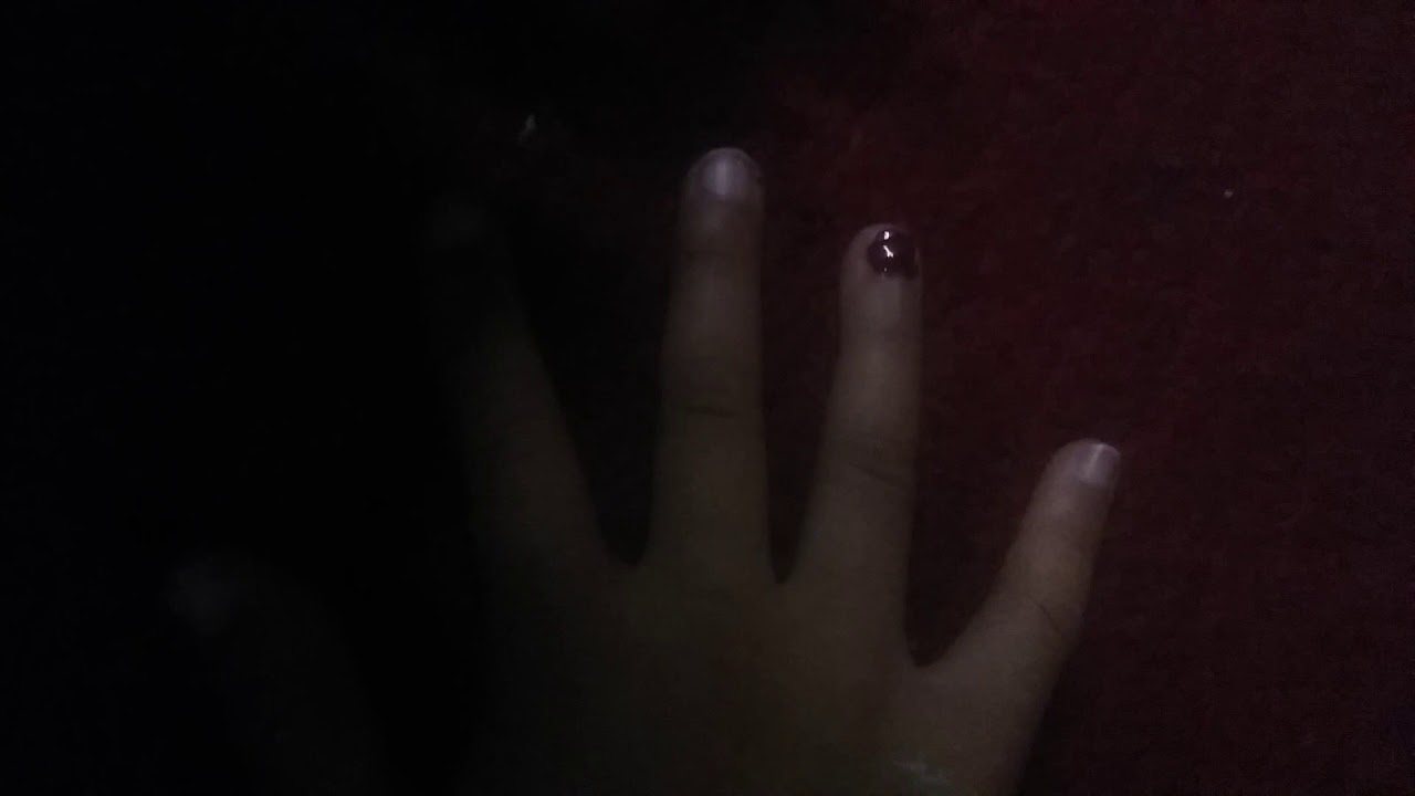 How to put fake nail without glue..