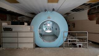 Abandoned Hospital Literally Frozen In Time | Found Hyperbaric Chamber, Tunnels, Classrooms, Lab