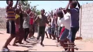 MABERMUDA TITA VUYA MOZAMBIQUE BY CRIANÇAS 🇲🇿