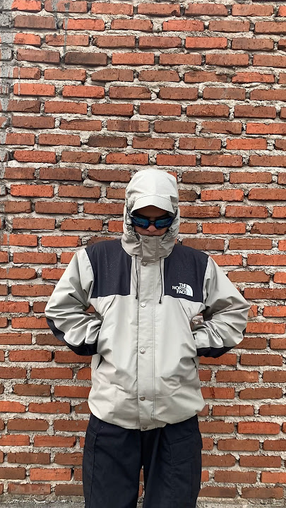 THE NORTH FACE RAINTEX JACKET #arcteryx #gorpcore #thenorthface #oakley #stoneisland #patagonia
