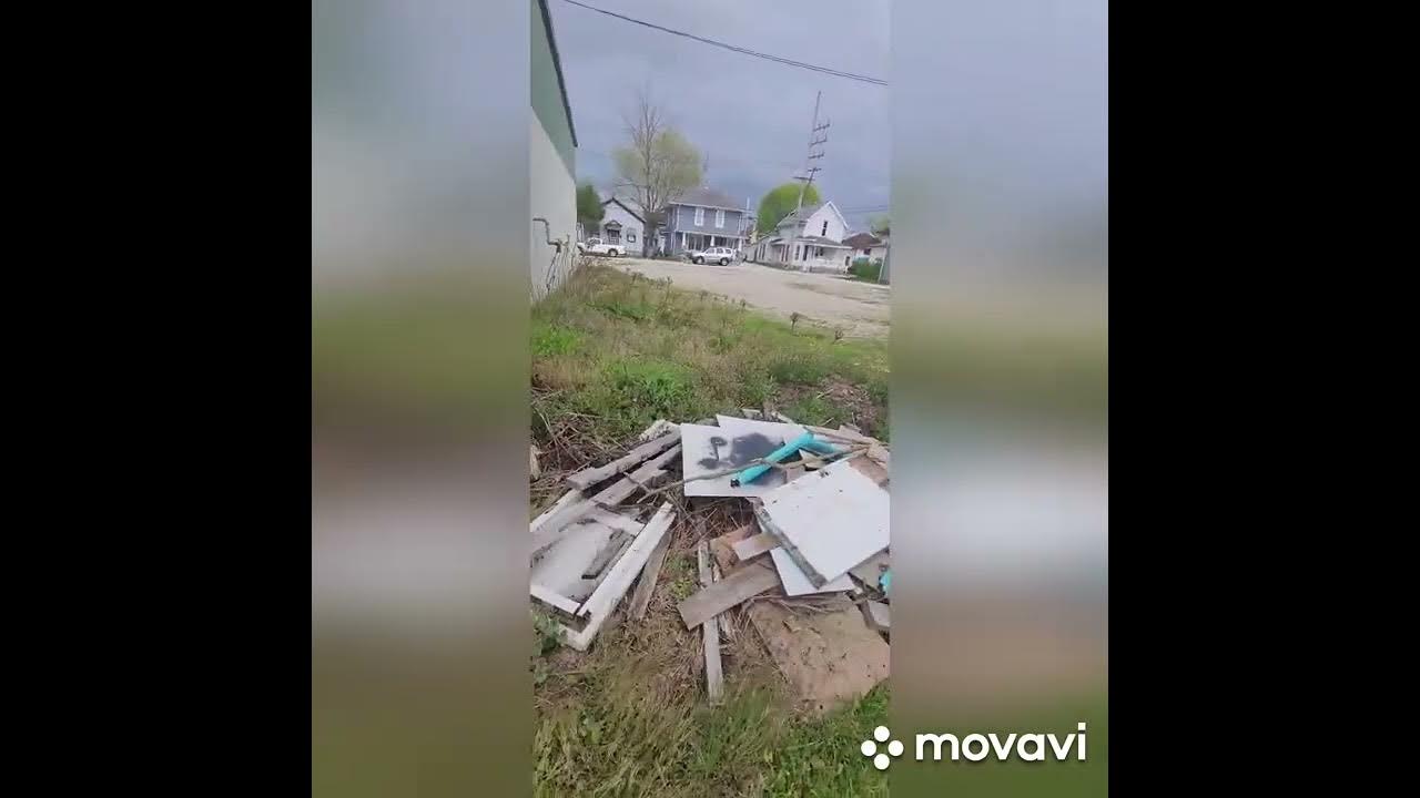 Exploring an abandoned Monteith's Best One Tire Goshen Downtown Goshen