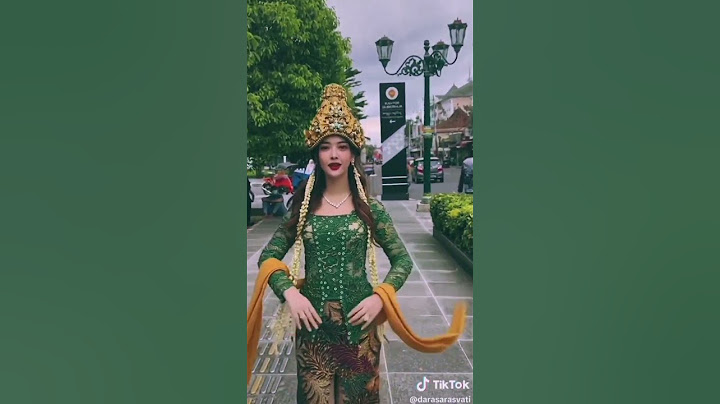 pakaian tradisional INDONESIA  Kostum Ratu Pantai  Selatan (Dara Sarasvati)