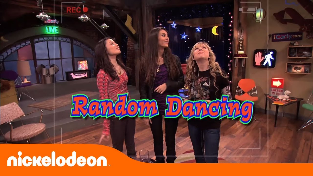 iCarly | El clásico baile improvisado | Nickelodeon en Español