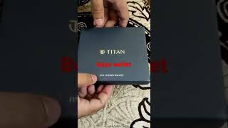 unboxing of Titan men's wallet