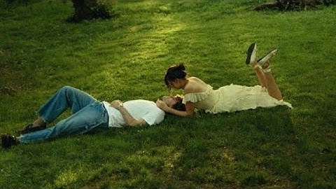 (𝒑𝒍𝒂𝒚𝒍𝒊𝒔𝒕) 𝒇𝒂𝒍𝒍𝒊𝒏𝒈 𝒊𝒏 𝒍𝒐𝒗𝒆 𝒘𝒊𝒕𝒉 𝒔𝒐𝒎𝒆𝒐𝒏𝒆 𝒚𝒐𝒖 𝒄𝒂𝒏’𝒕 𝒉𝒂𝒗𝒆