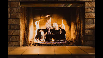 Warm Christmas Fireplace (6 Hours)