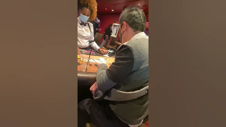 《21點算牌》為什麼台灣人在拉斯維加斯打21點卻被賭場經理驅逐出場？只因為瘋狂！20點分牌三次，一注3000美金變四門12000美金，荷官爆牌全勝，經理直接過來趕人 Blackjack - 天天要聞