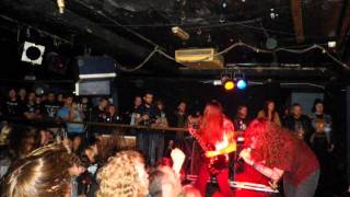 Morbus Chron "creepy creeping creep"