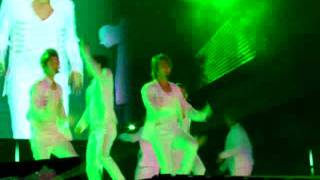 [HD Fancam] [Ashley Nguyen] 110705 SuperShow3Vietnam - Super Girl.mp4