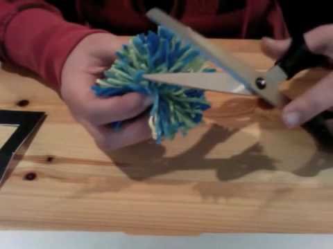 Pom-Pom Maker Demonstration 