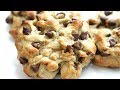 The BEST Chewy &amp; Crispy Chocolate Chip Cookies 🍪