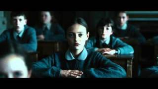 auprs de moi bande annonce en franais vf qubec