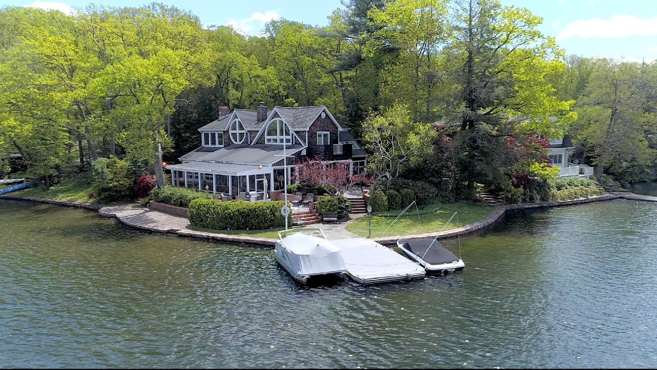 128 Lake End Rd, Newfoundland, NJ