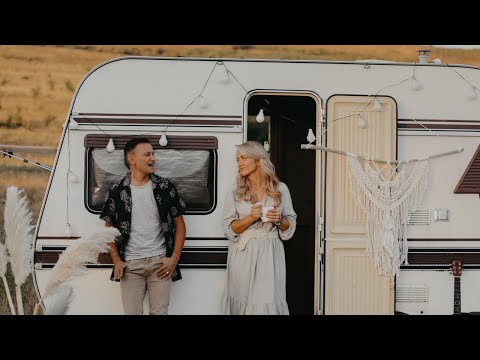 Alin si Emima Timofte - Iubirea (Official Video)