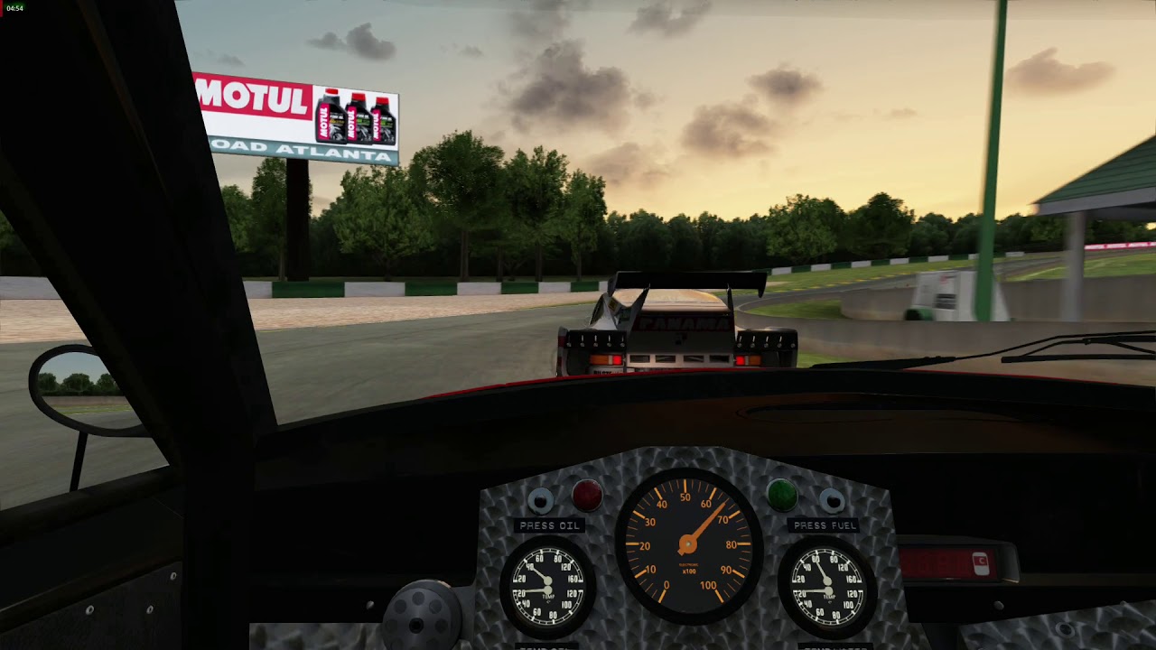 Ferrari 308 Carma FF vs Kremer Porsche 935 K3 - YouTube