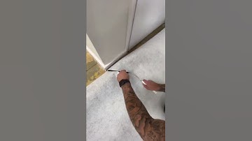 HOW TO CUT CARPET AROUND CORNER #carpet #homeimprovement #diy #flooring #shorts