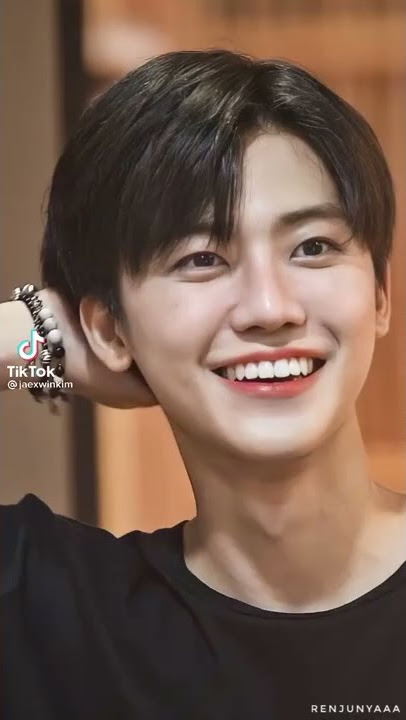 si pemilik senyum manis #najaemin #jaemin