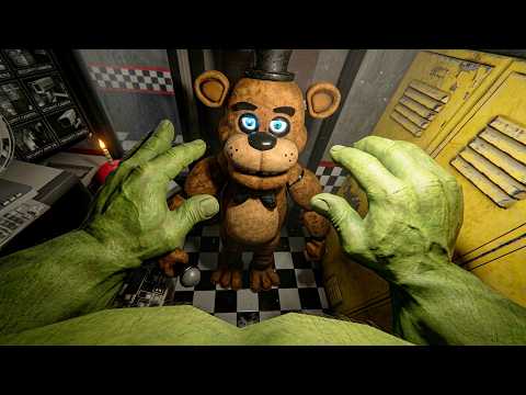 Destroying Everything with HULK Powers in FNAF VR Pizzeria