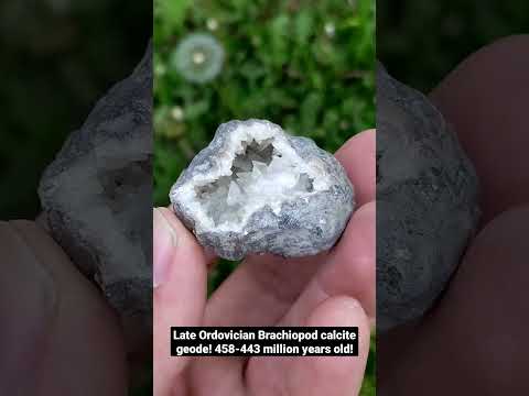 Video: Millainen mineraali on kalsiitti?
