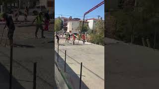 Kozan.gr Σημερινές (12/9) εικόνες από την οδό Ιωνίας στην Κοζάνη .