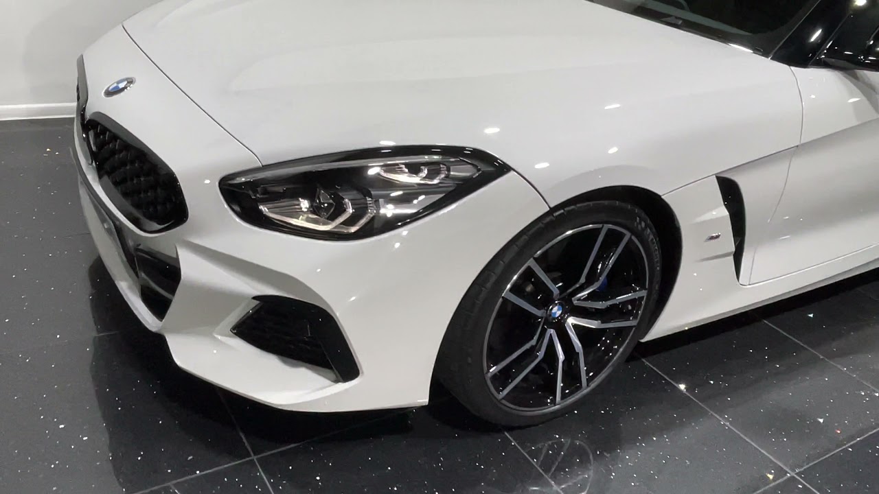 BMW Z4 20i M Sport   4K
