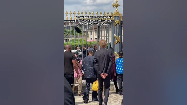 💰Pharrell Williams bringing his $1 MILLION Louis Vuitton bag to all of the PFW shows💰✨ ⭐️