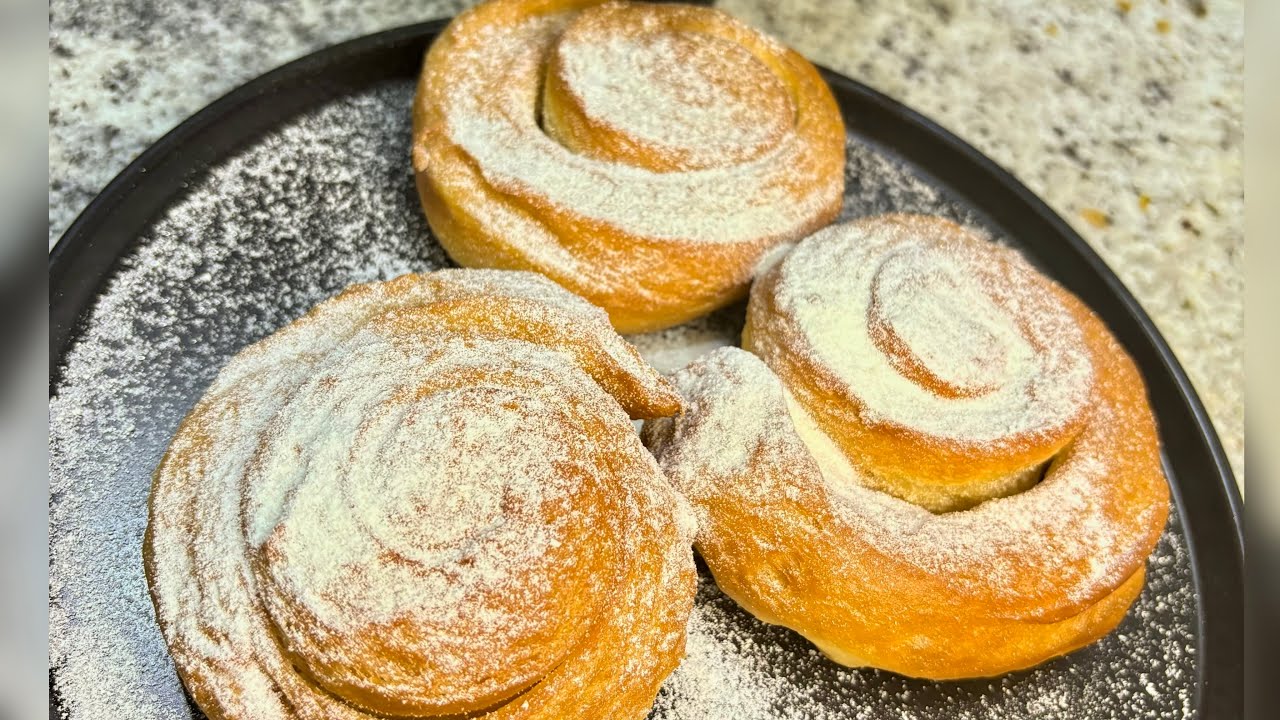 Soft & Fluffy Swirl Buns Recipe | Bakery-Style Sweet Buns at Home