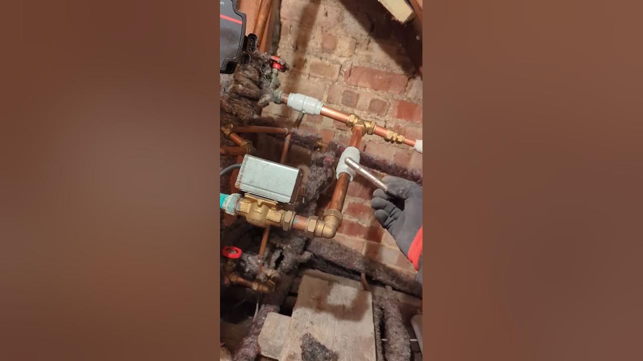 Live Fault Finding 16 Blocked Cold Feed & Vent (HSection) YouTube