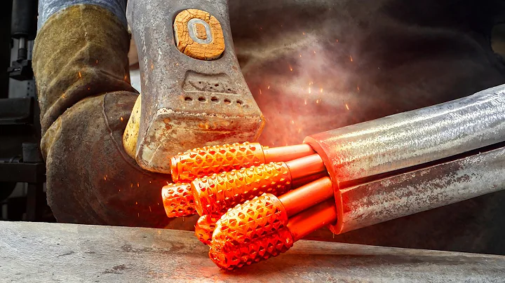 Turning Tool Bits into a Damascus Steel Knife – Sharp and Durable