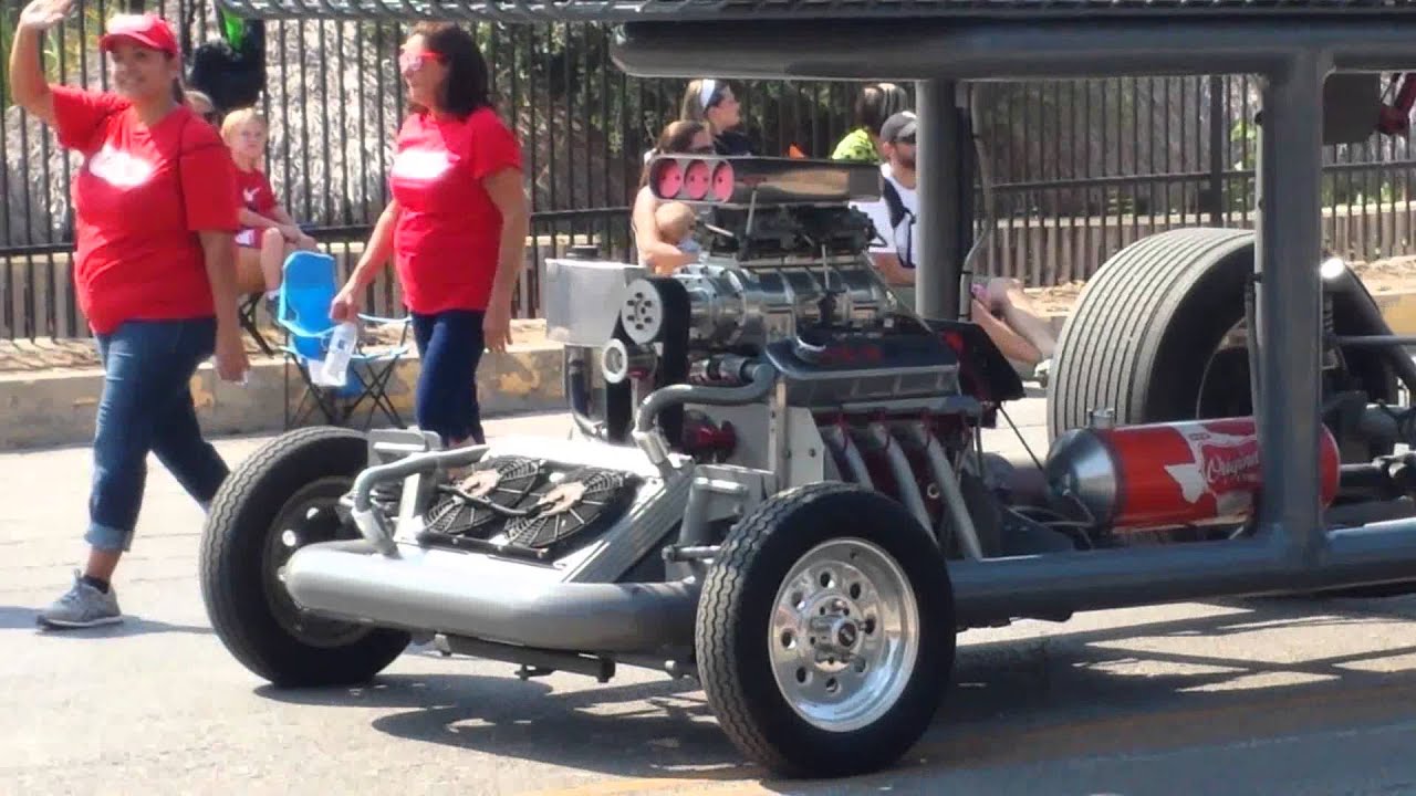 Comal County Fair Parade 2015 HEB Hot Rod Shopping Cart YouTube
