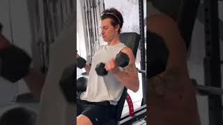Shawn Mendes lifting weights
