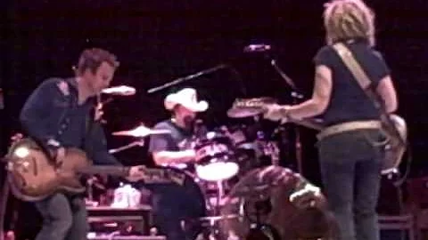 Lucinda Williams, "Honey Bee," St. Louis 10/19/08
