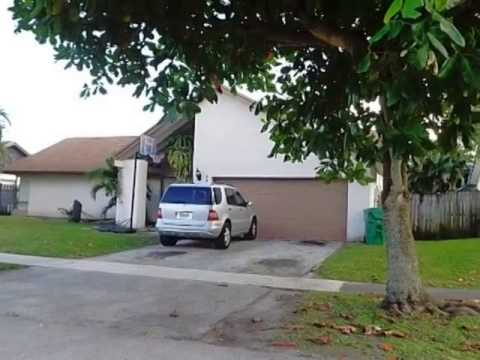 8610 NW 52nd St, Lauderhill, FL home video tour