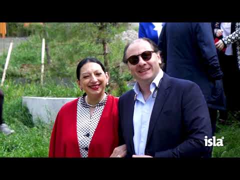 ისლას სოციალური პროექტი - Isla's Social Project