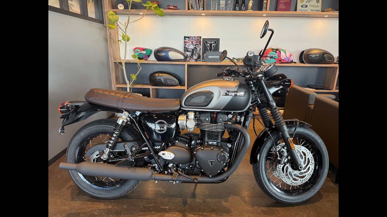 ボンネビルT120ブラック（BonnevilleT120BLACK）マットシルバーアイス