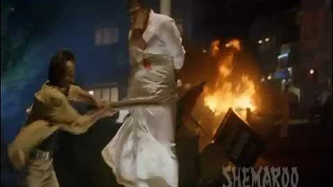 Baasha - Rajnikanth bashing up Anand Raj - Rajnikanth, Nagma