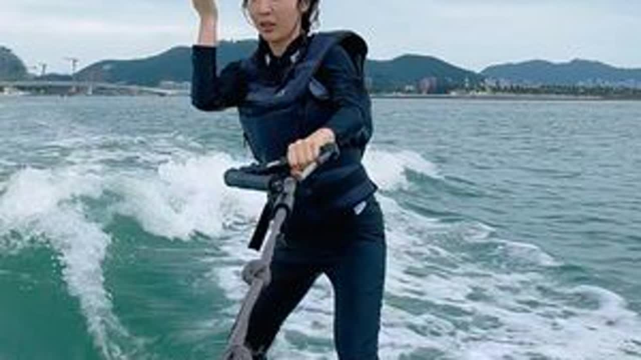 阿乐尾波冲浪 #尾波冲浪阿乐#尾波冲浪教学#尾波冲浪#船长怠速#抖音生活观察计划