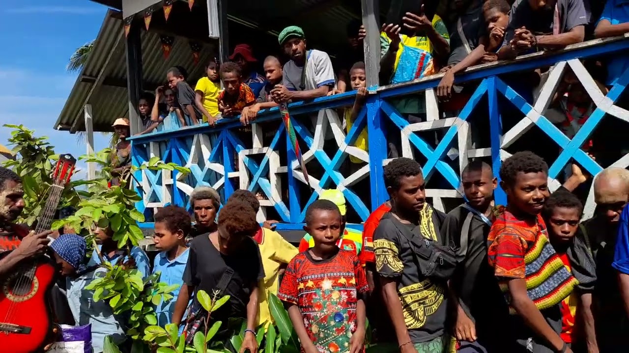 Mikarew people from the inland of Bogia, remembering Late Sir Thomas Sana Somare 