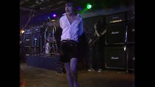 Vignette de la vidéo "AC/DC - Bad Boy Boogie - Live at Colchester, England, October 28, 1978 (Remastered)"