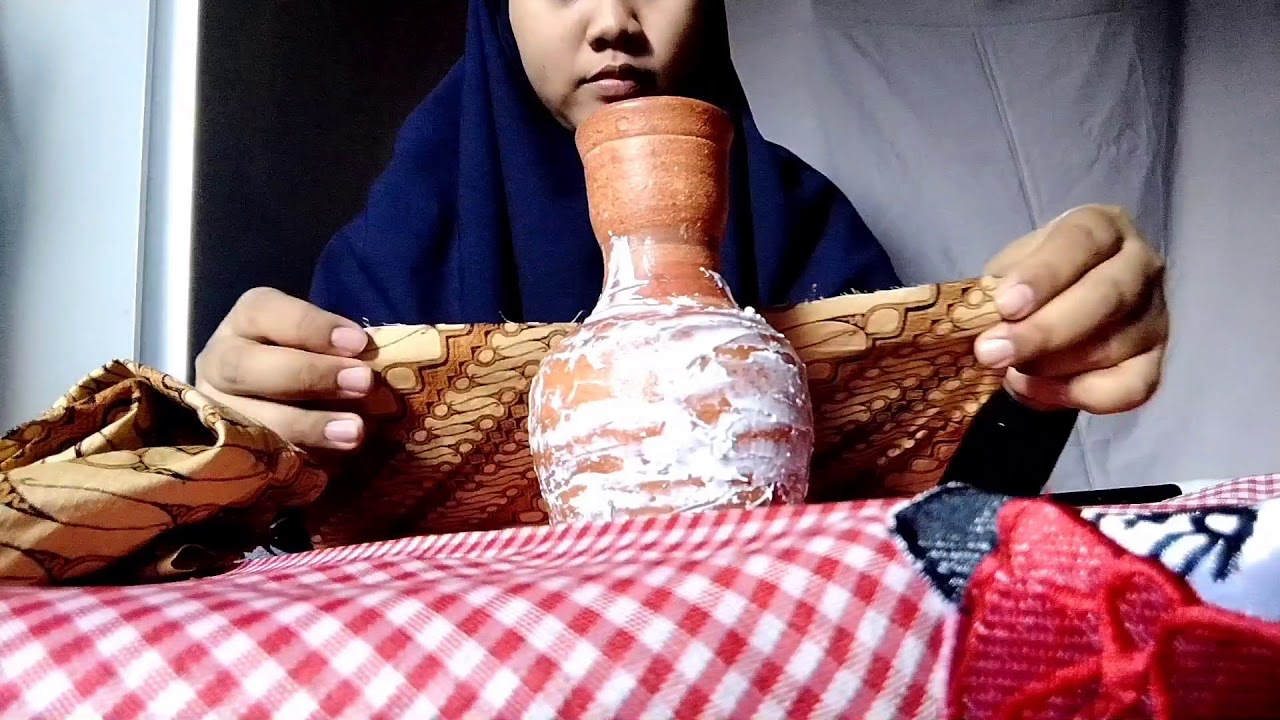 Kerajinan Tangan Membuat Seni Kriya Keramik Batik