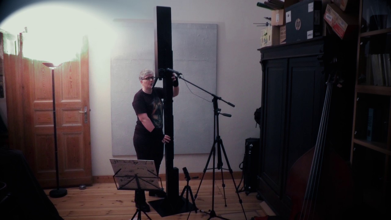 [ Sylvia Hinz ] - EYEmusic I (on sub double bass recorder, graphic score by Aaron Bielish)