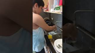 Kuyang Hugas Plato シ