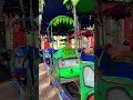 Naik kereta Odong Odong Bus Sekolah Biru ungu Membawa mobil Polisi Biru #fyp #kereta #odongodong