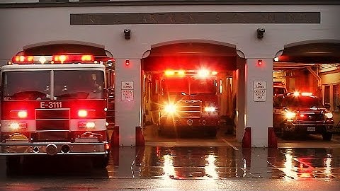 FULL STATION! Fire Trucks Respond to Structure Fire with Airhorn and Federal Q