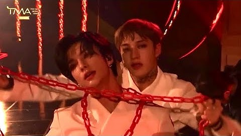 The Fact Music Awards 2021 Stray Kids - BangChan, Hyunjin - Red Light performance