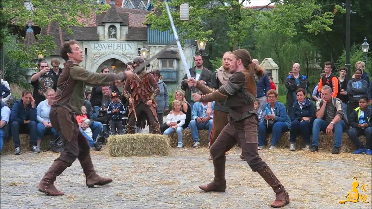 Raveleijn Zwaardvechtkunst (1) - Negen Pleinen Festijn 2017 @Efteling