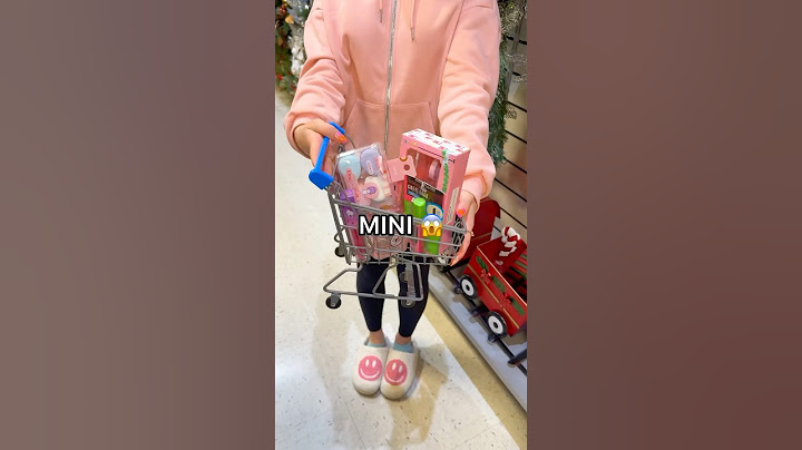 Moja siostra kupuje wszystko, CO MIEŚCI SIĘ DO MINI KOSZYKA NA ZAKUPY! 😱🛍️🛒 *Szaleństwo zakupów docelowych*