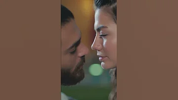 أنا مدمن على شفتيك الطائر المبكر Shorts 